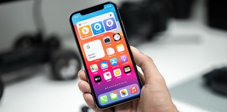 Quanto é a tela do iPhone