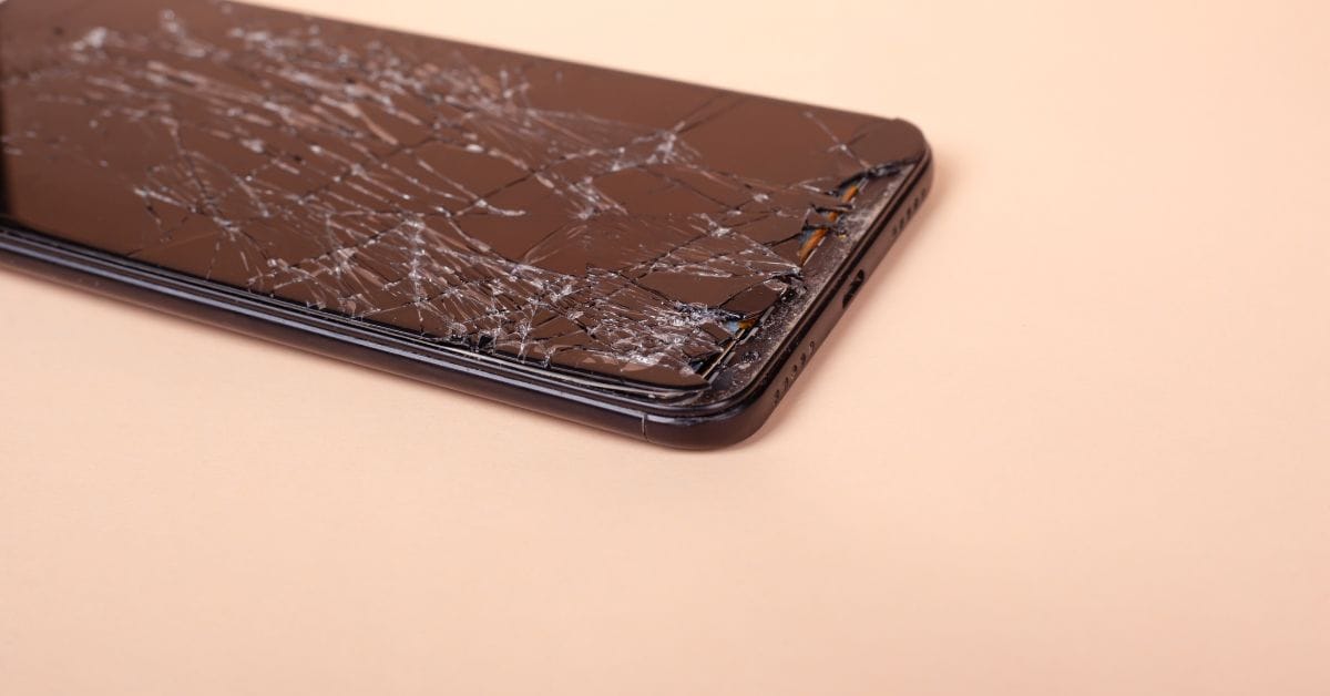 Por-Que-Trocar-o-Vidro-do-iPhone-11