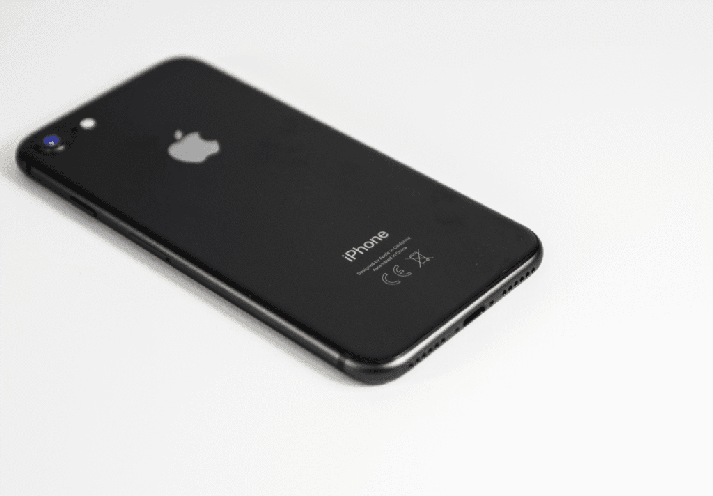 por-que-trocar-o-vidro-de-iphone-8
